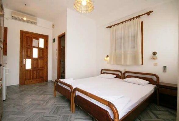 Hara Studios and Apartments - Photo5