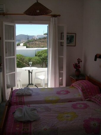  Photo 3
