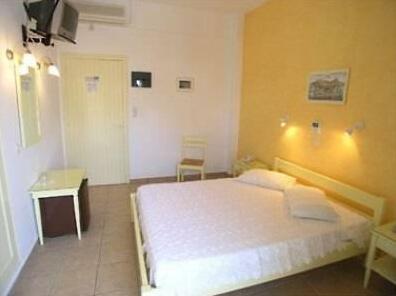 Hotel Ivi - Photo2