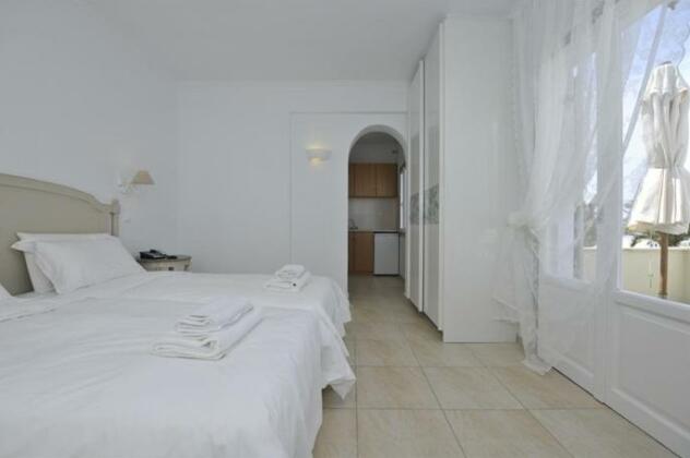 Kallisti Rooms & Apartments - Photo4