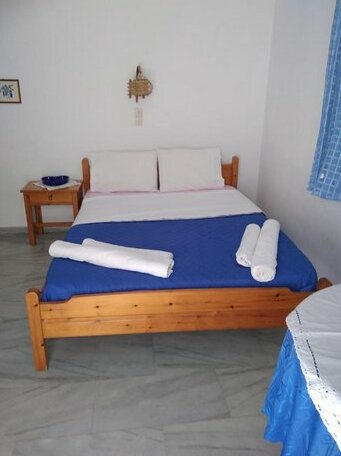 Kikis apartments are private apartments in a cosmopolitan island in the aegean