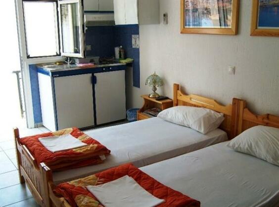 Kontaratos Studios & Apartments - Photo4