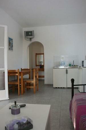 Lazino Studios and Apartments - Photo4