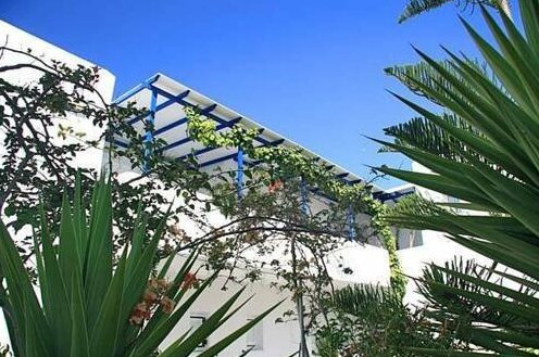 Loukia Apartments & Studios - Photo5