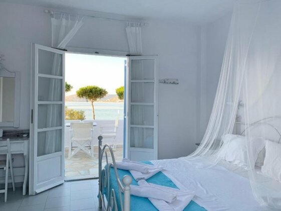 Niriides Studios Paros - Photo3