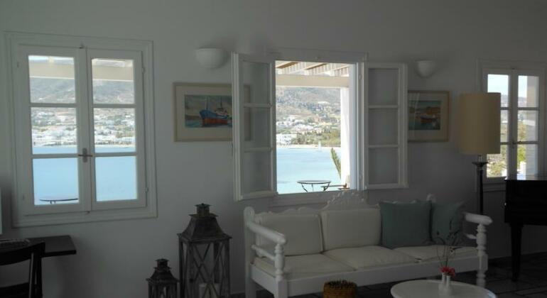 Parian Village Beach Hotel - Photo4