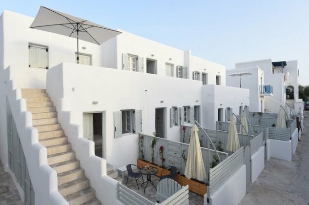 Porto Naoussa - Adults Only - Photo2