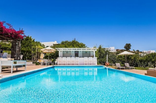 Roses Beach Hotel - Photo2