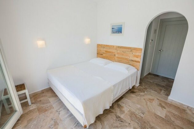 Roses Beach Hotel - Photo4