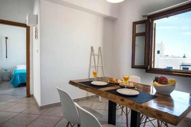 Salty Sea Suite at Naoussa Center - Photo5