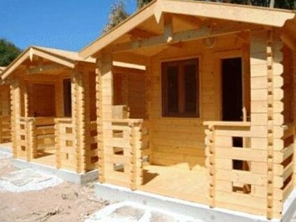 Surfing Beach Huts - Photo3