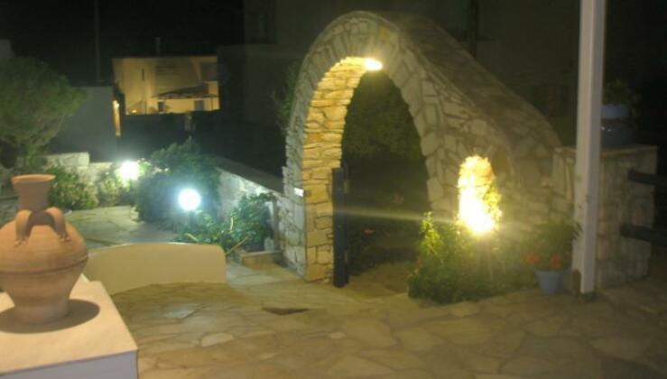 Vavanos Studios - Photo5