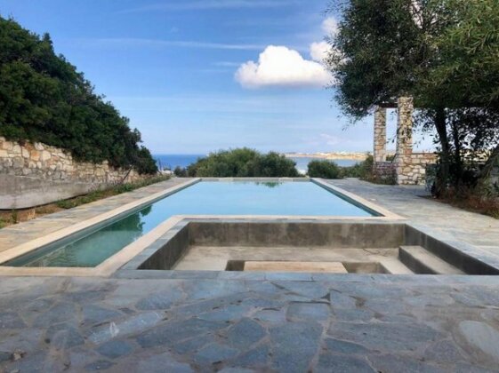 Villa Alkyoni Beautiful 8-person Family Villa with Great Views - Photo4
