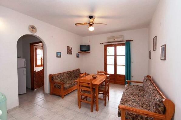 Villa Lefkes - Photo3