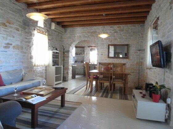Villa Naousa - Photo3