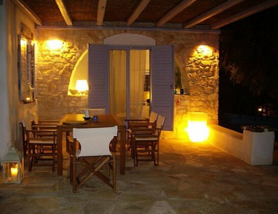 Villa Serenity next to beach - Photo2