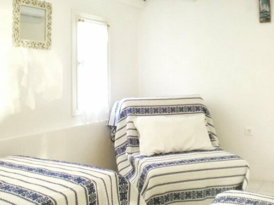 Villa With 2 Bedrooms in Paros With Wonderful sea View Pool Access Terrace - Photo3