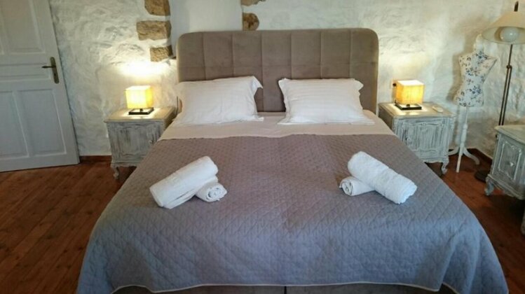 Meloi Pool Villa - Photo4