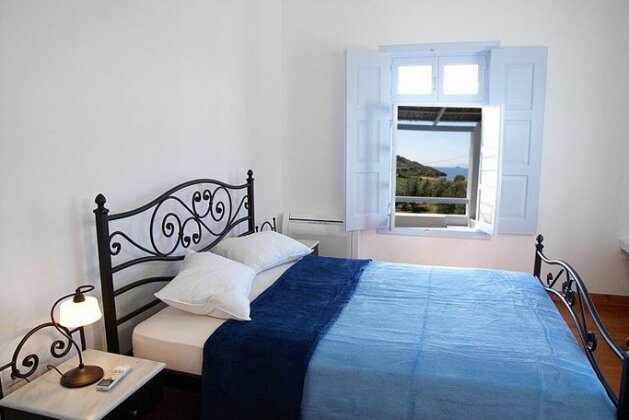 Patmos Eden - Photo4