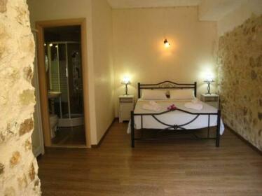 Adamantia Hotel