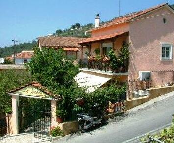 Christina Apartments Gaios - Photo3