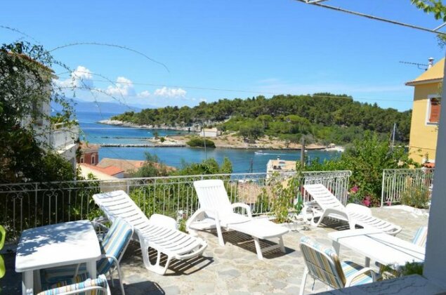 Faros Paxi - Photo2