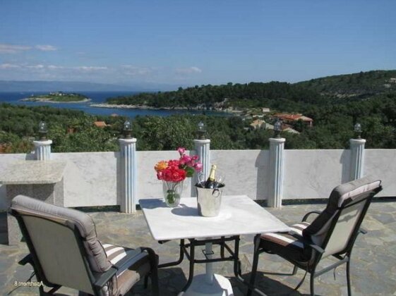 Pacos Resort Group - Photo2