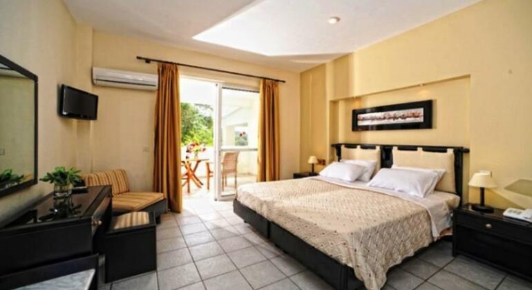Paxos Club Resort - Photo4