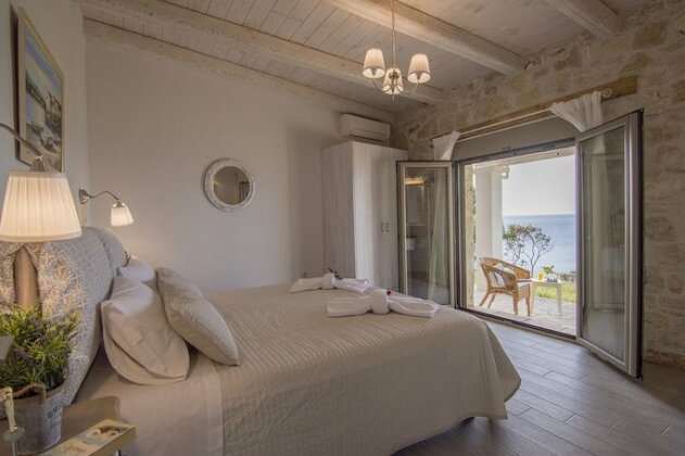 Paxos Sunrise Villas - Photo4