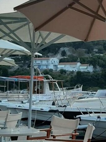 Spyros Aronis Apartments - Photo3