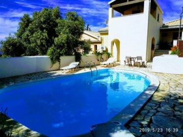 Studio in Lakka With Pool Access and Furnished Terrace - 2 km From the Beach
