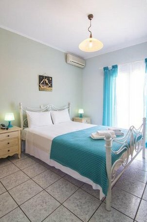 Villa Emily Paxi - Photo3