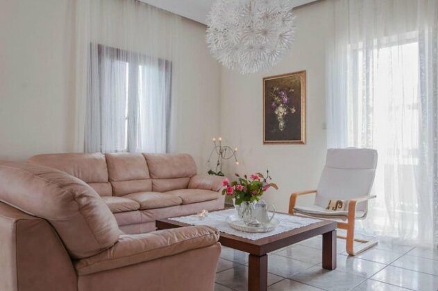 Anna's Beautiful Apartment - Photo2