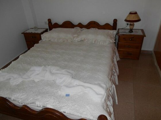 Melios Rooms - Photo2