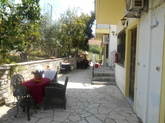 Melios Rooms - Photo5