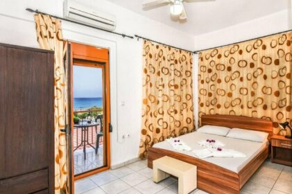 Enplo Rooms Beachfront