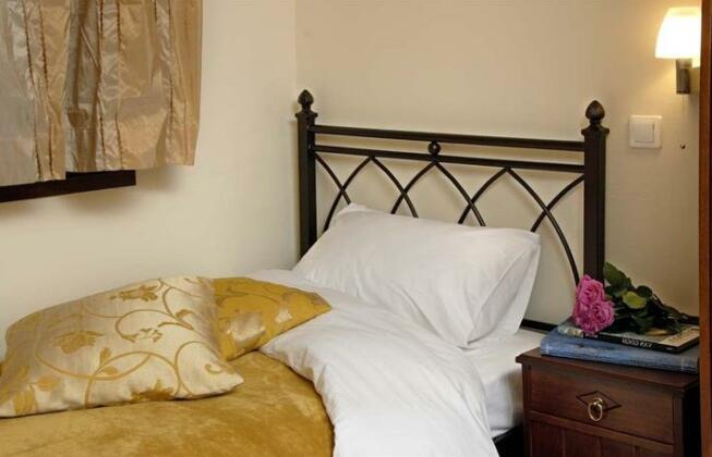 Dryas Guesthouse - Photo2