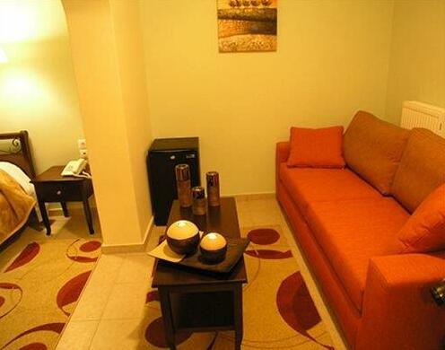 Epixenia Ofiteia - Photo3