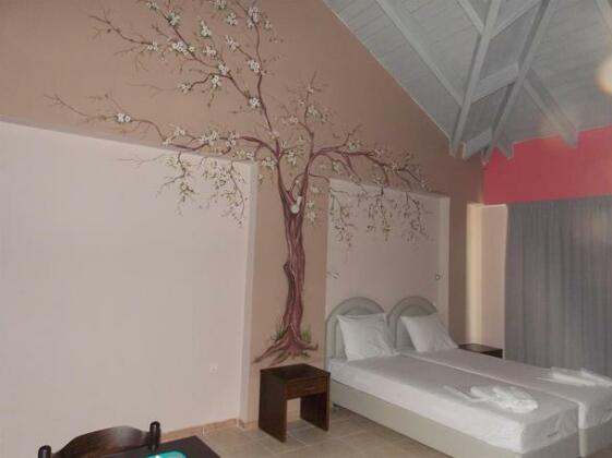 Hotel Theasis - Photo3