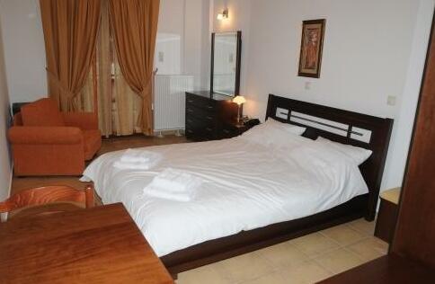 Kastro Lilaias - Photo3