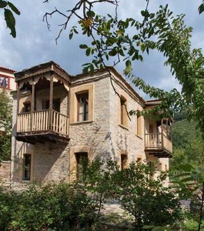 Archontiko Hotel Karpenisi - Photo2
