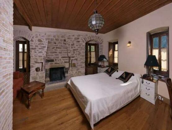 Archontiko Hotel Karpenisi - Photo5