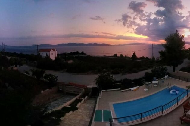 Costa's Sunset Villa with pool - Photo2