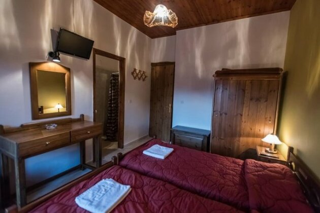 Elatos Rooms - Photo4