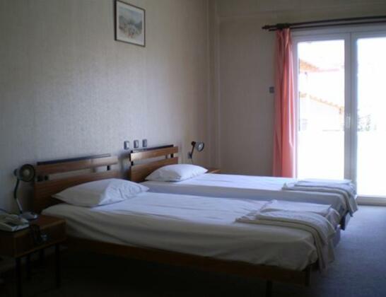 Hotel Koutriaris - Photo2