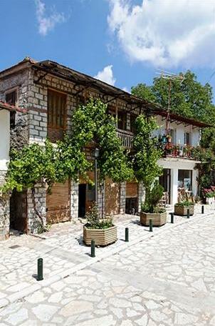 Iliessa Wooden Guesthouse - Photo5