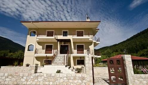 Naiades Guesthouse - Photo2