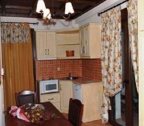 Naiades Guesthouse - Photo4