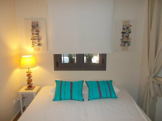 Skaloma Villas Art 2 - Photo3