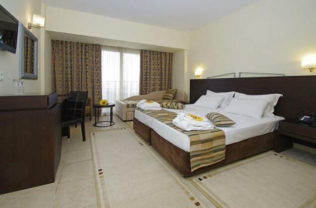 Cronwell Platamon Resort- Ultra All Inclusive - Photo4